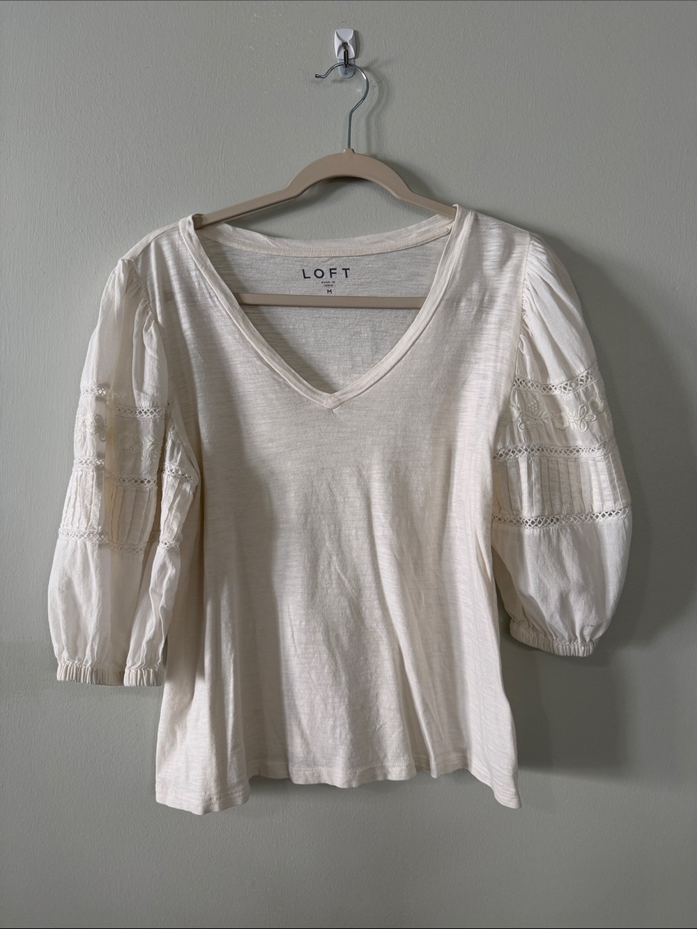 LOFT Cream V-Neck Puff Sleeve Blouse